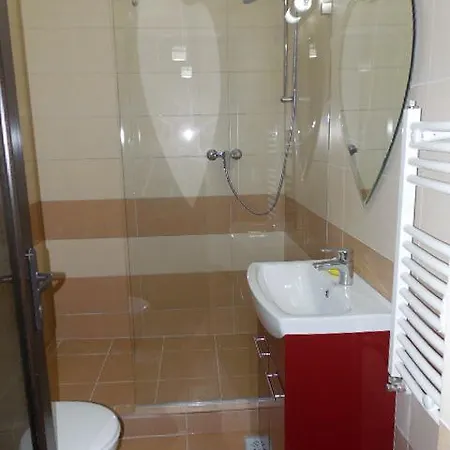 Iarina Miraj Deluxe 2 Bai Apartment